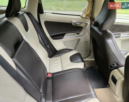 Вольво ХС60 2009 в Миргороде на Automoto.ua Серый Вольво ХС60, объемом двигателя 2.4 л и пробегом 379 тыс. км за 12500 $, фото 32 на Automoto.ua