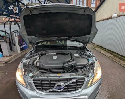 Серый Вольво ХС60, объемом двигателя 2.4 л и пробегом 278 тыс. км за 12300 $, фото 21 на Automoto.ua