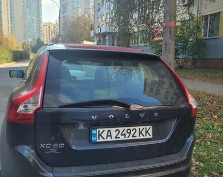 Сірий Вольво ХС60, об'ємом двигуна 2.4 л та пробігом 320 тис. км за 11300 $, фото 3 на Automoto.ua
