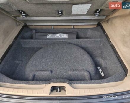 Вольво ХС60 2009 в Миргороде на Automoto.ua Серый Вольво ХС60, объемом двигателя 2.4 л и пробегом 379 тыс. км за 12500 $, фото 4 на Automoto.ua