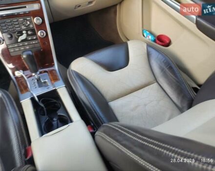 Вольво ХС60 2009 в Миргороде на Automoto.ua Серый Вольво ХС60, объемом двигателя 2.4 л и пробегом 379 тыс. км за 12500 $, фото 11 на Automoto.ua