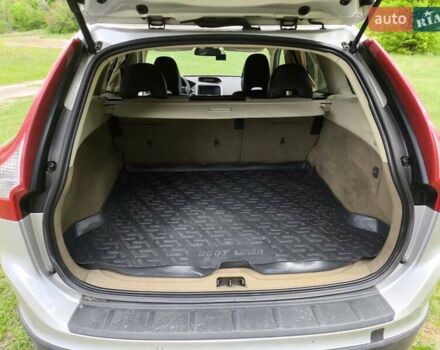 Вольво ХС60 2009 в Миргороде на Automoto.ua Серый Вольво ХС60, объемом двигателя 2.4 л и пробегом 379 тыс. км за 12500 $, фото 34 на Automoto.ua