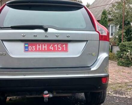 Сірий Вольво ХС60, об'ємом двигуна 2 л та пробігом 282 тис. км за 13900 $, фото 4 на Automoto.ua