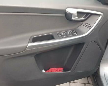 Серый Вольво ХС60, объемом двигателя 2 л и пробегом 282 тыс. км за 13500 $, фото 14 на Automoto.ua