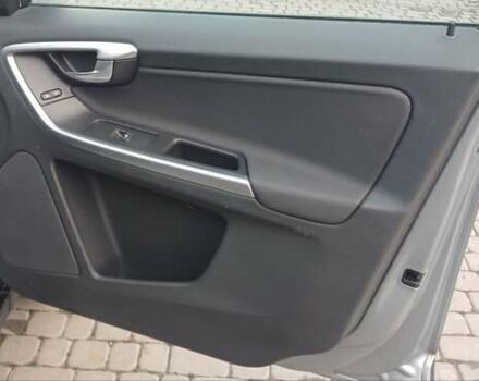 Серый Вольво ХС60, объемом двигателя 2 л и пробегом 282 тыс. км за 13500 $, фото 16 на Automoto.ua