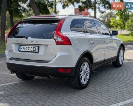 Серый Вольво ХС60, объемом двигателя 2.4 л и пробегом 226 тыс. км за 14500 $, фото 3 на Automoto.ua