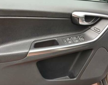 Серый Вольво ХС60, объемом двигателя 2.4 л и пробегом 285 тыс. км за 14950 $, фото 31 на Automoto.ua