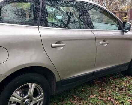 Серый Вольво ХС60, объемом двигателя 2.4 л и пробегом 285 тыс. км за 15300 $, фото 5 на Automoto.ua