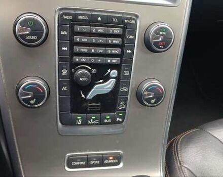 Серый Вольво ХС60, объемом двигателя 2.4 л и пробегом 285 тыс. км за 14950 $, фото 21 на Automoto.ua