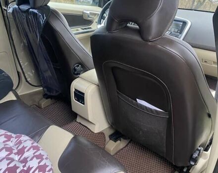 Серый Вольво ХС60, объемом двигателя 2.95 л и пробегом 243 тыс. км за 15000 $, фото 23 на Automoto.ua