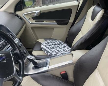 Серый Вольво ХС60, объемом двигателя 2.95 л и пробегом 243 тыс. км за 15000 $, фото 13 на Automoto.ua