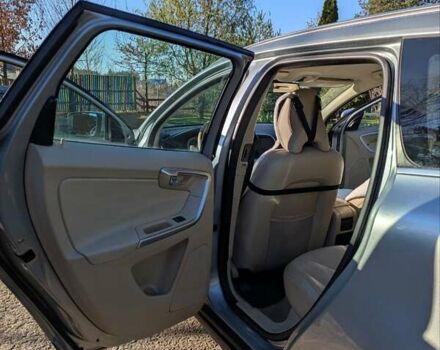 Серый Вольво ХС60, объемом двигателя 2 л и пробегом 300 тыс. км за 11500 $, фото 11 на Automoto.ua