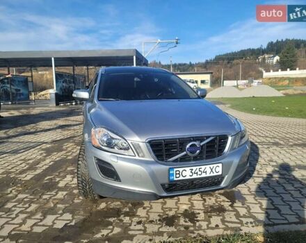 Сірий Вольво ХС60, об'ємом двигуна 2.4 л та пробігом 368 тис. км за 17000 $, фото 4 на Automoto.ua