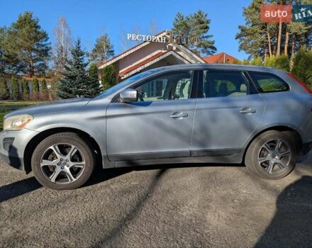 Серый Вольво ХС60, объемом двигателя 2 л и пробегом 300 тыс. км за 11500 $, фото 2 на Automoto.ua