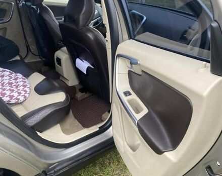 Серый Вольво ХС60, объемом двигателя 2.95 л и пробегом 243 тыс. км за 15000 $, фото 22 на Automoto.ua