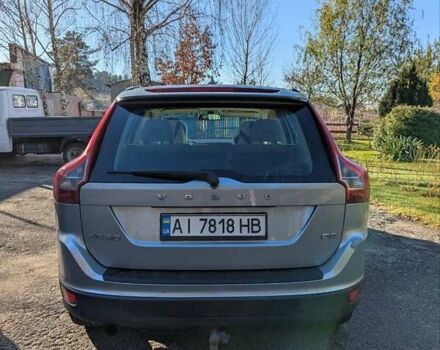 Серый Вольво ХС60, объемом двигателя 2 л и пробегом 300 тыс. км за 11500 $, фото 3 на Automoto.ua