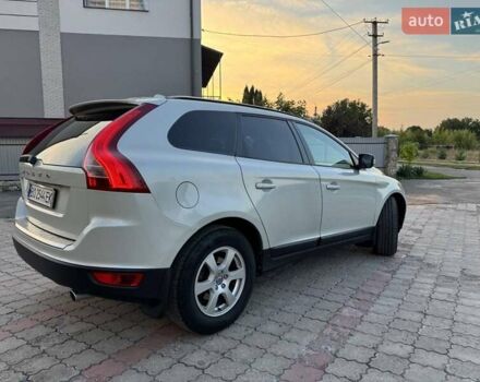 Сірий Вольво ХС60, об'ємом двигуна 2.4 л та пробігом 295 тис. км за 15600 $, фото 9 на Automoto.ua