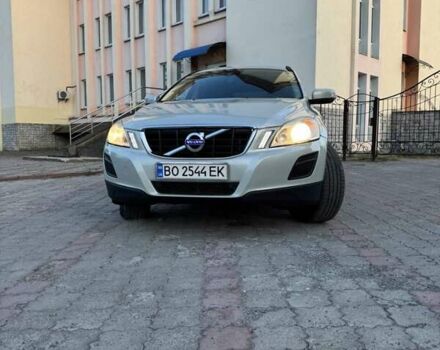 Сірий Вольво ХС60, об'ємом двигуна 2.4 л та пробігом 295 тис. км за 15600 $, фото 1 на Automoto.ua