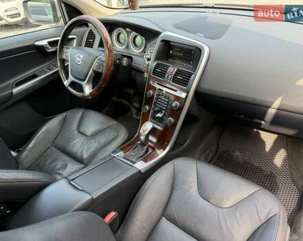 Сірий Вольво ХС60, об'ємом двигуна 2.95 л та пробігом 170 тис. км за 12900 $, фото 68 на Automoto.ua