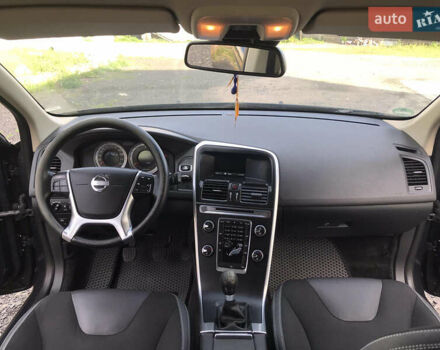 Серый Вольво ХС60, объемом двигателя 2 л и пробегом 315 тыс. км за 13000 $, фото 6 на Automoto.ua