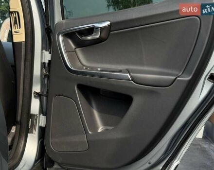 Сірий Вольво ХС60, об'ємом двигуна 2.95 л та пробігом 170 тис. км за 12900 $, фото 57 на Automoto.ua