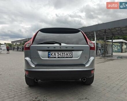 Сірий Вольво ХС60, об'ємом двигуна 2.95 л та пробігом 157 тис. км за 13500 $, фото 4 на Automoto.ua