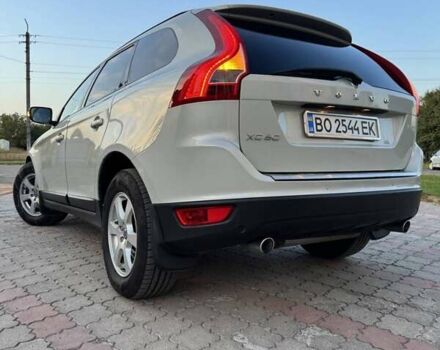 Сірий Вольво ХС60, об'ємом двигуна 2.4 л та пробігом 295 тис. км за 15600 $, фото 12 на Automoto.ua