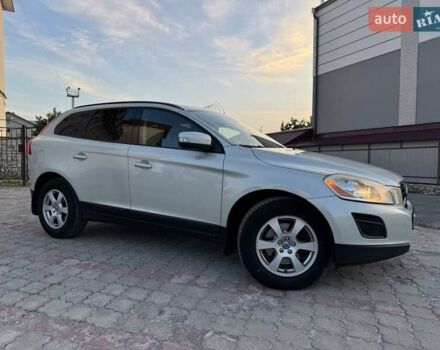 Сірий Вольво ХС60, об'ємом двигуна 2.4 л та пробігом 295 тис. км за 15600 $, фото 2 на Automoto.ua