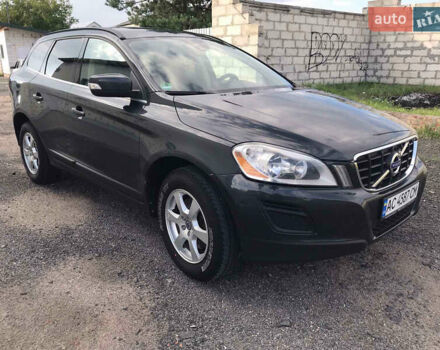 Серый Вольво ХС60, объемом двигателя 2 л и пробегом 315 тыс. км за 13000 $, фото 1 на Automoto.ua