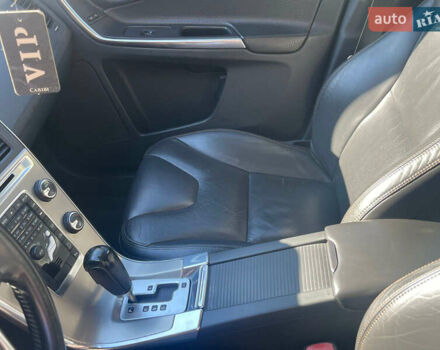 Серый Вольво ХС60, объемом двигателя 2.4 л и пробегом 310 тыс. км за 13500 $, фото 15 на Automoto.ua