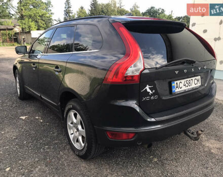 Серый Вольво ХС60, объемом двигателя 2 л и пробегом 315 тыс. км за 13000 $, фото 3 на Automoto.ua