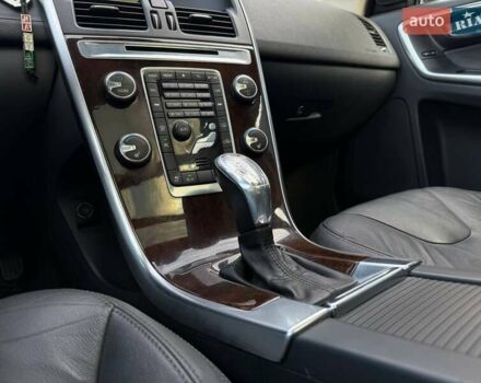 Сірий Вольво ХС60, об'ємом двигуна 2.95 л та пробігом 170 тис. км за 12900 $, фото 41 на Automoto.ua