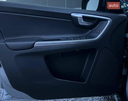 Серый Вольво ХС60, объемом двигателя 2.4 л и пробегом 264 тыс. км за 22290 $, фото 13 на Automoto.ua