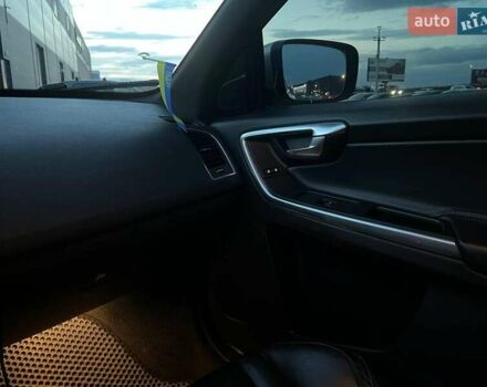 Серый Вольво ХС60, объемом двигателя 2.4 л и пробегом 264 тыс. км за 22290 $, фото 30 на Automoto.ua