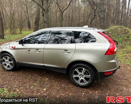 Серый Вольво ХС60, объемом двигателя 2.4 л и пробегом 290 тыс. км за 15000 $, фото 3 на Automoto.ua