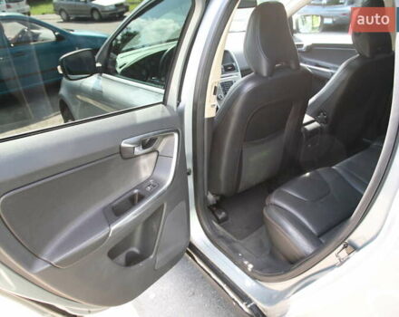 Серый Вольво ХС60, объемом двигателя 2.95 л и пробегом 203 тыс. км за 12300 $, фото 27 на Automoto.ua