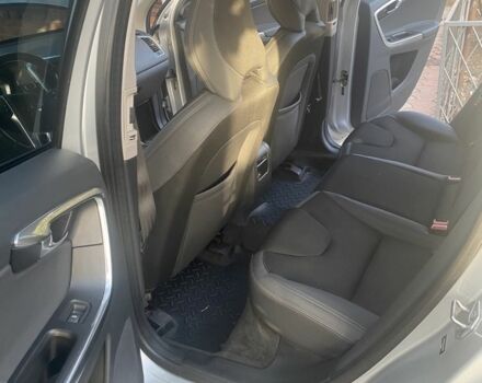 Сірий Вольво ХС60, об'ємом двигуна 2.5 л та пробігом 270 тис. км за 17409 $, фото 7 на Automoto.ua