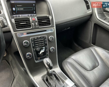 Серый Вольво ХС60, объемом двигателя 2.4 л и пробегом 215 тыс. км за 19900 $, фото 32 на Automoto.ua