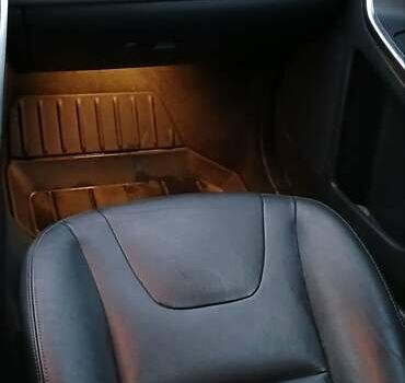 Сірий Вольво ХС60, об'ємом двигуна 2 л та пробігом 244 тис. км за 14200 $, фото 20 на Automoto.ua