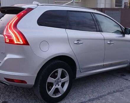 Сірий Вольво ХС60, об'ємом двигуна 2 л та пробігом 244 тис. км за 14200 $, фото 4 на Automoto.ua