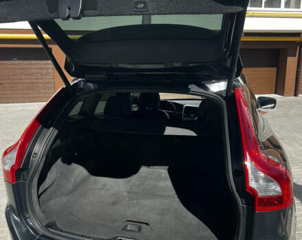 Сірий Вольво ХС60, об'ємом двигуна 1.97 л та пробігом 185 тис. км за 15600 $, фото 25 на Automoto.ua