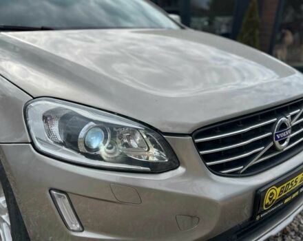 Серый Вольво ХС60, объемом двигателя 2.5 л и пробегом 258 тыс. км за 15999 $, фото 1 на Automoto.ua