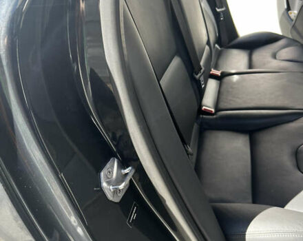 Сірий Вольво ХС60, об'ємом двигуна 1.97 л та пробігом 185 тис. км за 15600 $, фото 19 на Automoto.ua