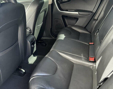 Сірий Вольво ХС60, об'ємом двигуна 1.97 л та пробігом 185 тис. км за 15600 $, фото 13 на Automoto.ua