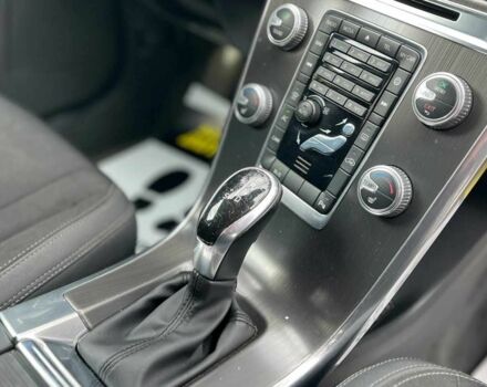 Серый Вольво ХС60, объемом двигателя 2.5 л и пробегом 258 тыс. км за 15999 $, фото 14 на Automoto.ua