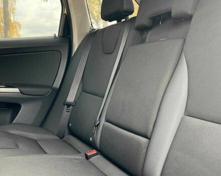 Серый Вольво ХС60, объемом двигателя 2.5 л и пробегом 258 тыс. км за 15999 $, фото 21 на Automoto.ua