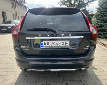 Серый Вольво ХС60, объемом двигателя 2.4 л и пробегом 306 тыс. км за 15300 $, фото 3 на Automoto.ua