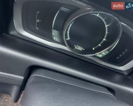 Вольво ХС60 2014 в Полонном на Automoto.ua Серый Вольво ХС60, объемом двигателя 2.4 л и пробегом 319 тыс. км за 16344 $, фото 5 на Automoto.ua