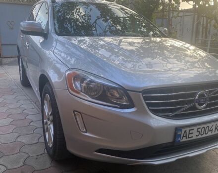 Сірий Вольво ХС60, об'ємом двигуна 2.5 л та пробігом 270 тис. км за 17409 $, фото 1 на Automoto.ua