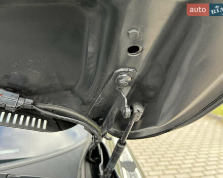 Серый Вольво ХС60, объемом двигателя 2.4 л и пробегом 215 тыс. км за 19900 $, фото 52 на Automoto.ua